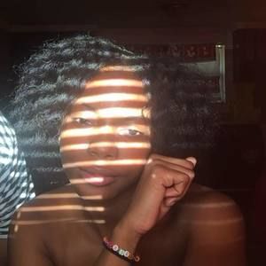 Meet your Posher, Nada